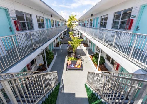Seaside All Suites Hotel – Miami Beach, FL