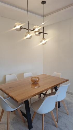 Bel appartement familial résidence sécurisée (Bel appartement familial residence securisee) in 아인 초크