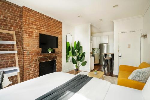24-4 New Private Terrace W&D Apt Prime Gramercy, New York (photo 4)