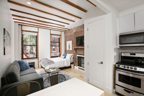 24-6 Gramercy area Newly reno Studio W&D in unit, New York (foto 6)