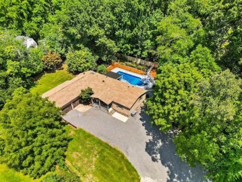 Belmont Family Fun w Hot Tub Pool Game Room King Suite Belmont Family Fun w Hot Tub Pool Game Room King Suite