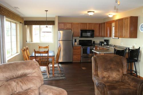 115 Lower Duck Lake Condo - image 3