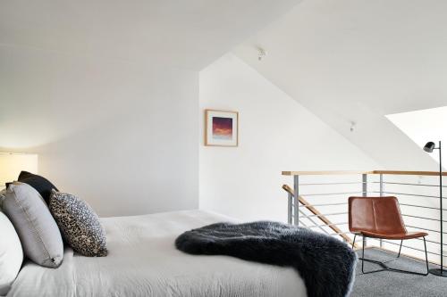 One-bedroom Loft Suite image 4