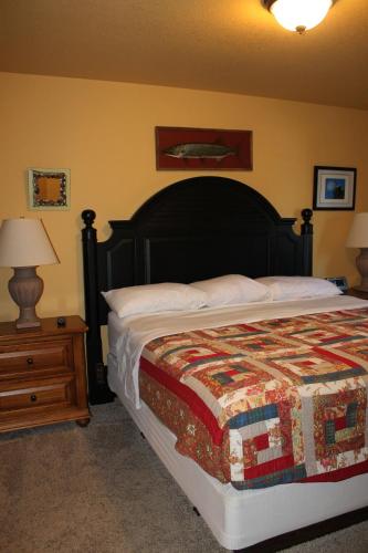 Unit 102, 2 Bedroom Duck Lake Condo, Eagle River (foto 10)