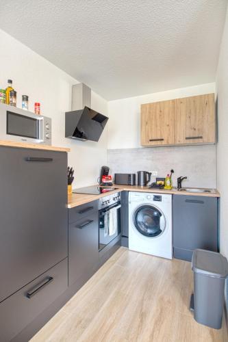 Larooms - WhiteRock 1, zentrale Lage, tolle Anbindung in เมอร์เซอบวร์ก