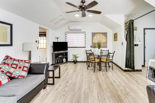 Springdale Vacation Rental about 9 Mi to Fayetteville! in Springdale, USA
