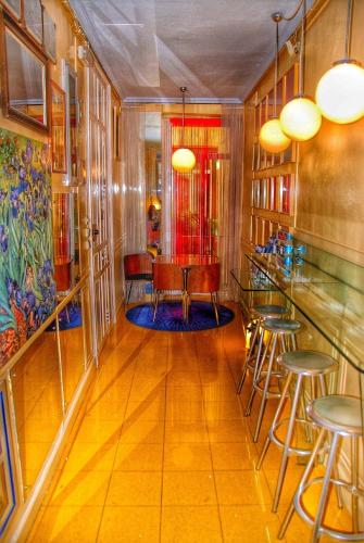 Hostal La Fontana - main image