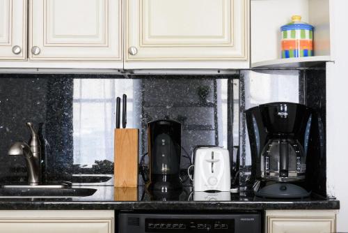 26-2B Gramercy Large 1BR WD in unit courtyard, New York (Foto 7)