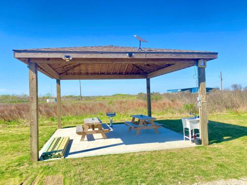 Stylish Modern Tiny House in Port Bolivar in Bolivar Peninsula, USA