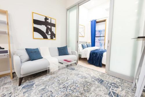 317-4A New Modern 1BR W&D Walk to Central Park, New York (photo 5)