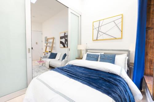 317-4A New Modern 1BR W&D Walk to Central Park, New York (photo 6)