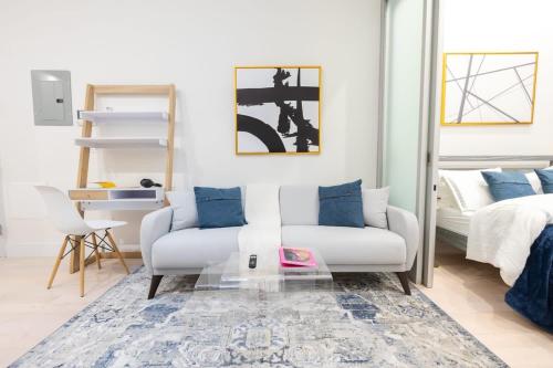 317-4A New Modern 1BR W&D Walk to Central Park, New York (photo 7)
