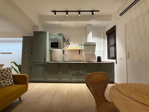 Apartamento junto a Hospital Real, Granada (fotografie 8)