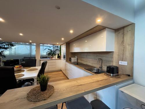 Apartment Close Barcelona - Rentals Badalona Beach - Free Parking - Badalona