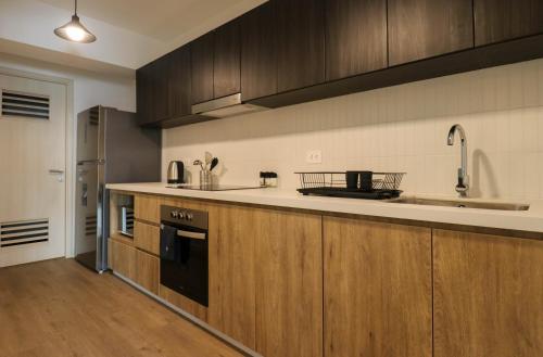 Liven in Miraflores by Wynwood House