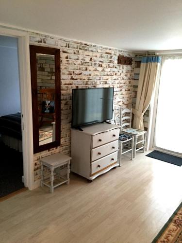 Lark Rise B&B