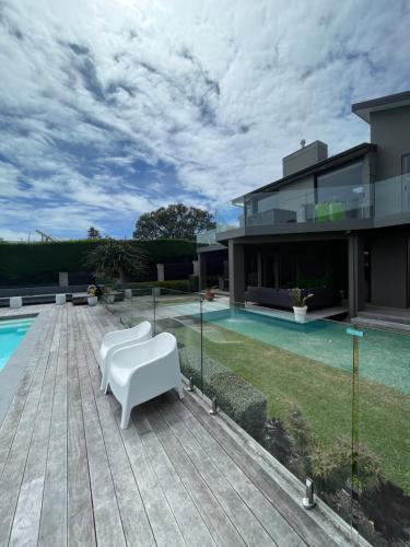 Luxury 2 Bdrm Ground Level Apt with Private Pool located on Scarborough Hill Sumner Christchurch in Sumner