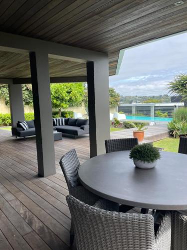 Luxury 2 Bdrm Ground Level Apt with Private Pool located on Scarborough Hill Sumner Christchurch in Sumner