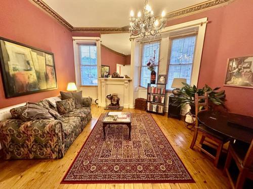 Unique cozy nest for 2, Old Town, Эдинбург (фото 8)