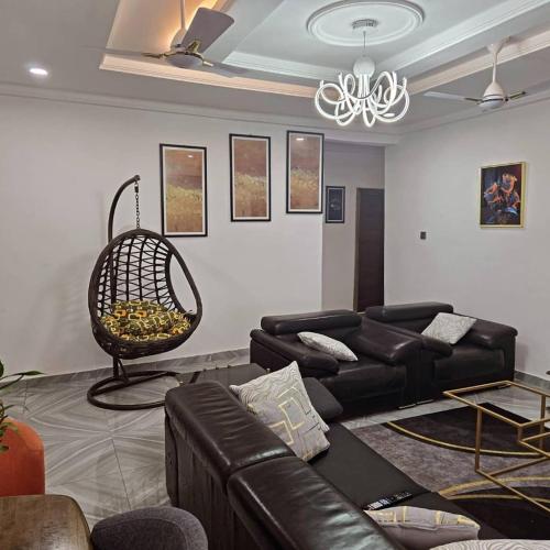 Direct2U, Accra (photo 8)