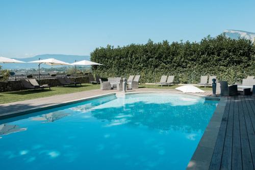 Swimming pool, Chateau des Comtes de Challes in Challes-les-Eaux