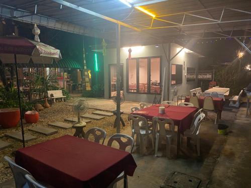 ร้านอาหารGoodView Nan&HOTEL in مركز مدينة نان