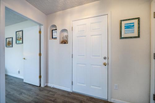 Woodley Beach House – Gleneden Beach, OR