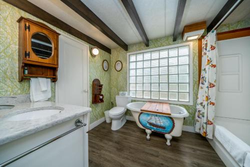Woodley Beach House – Gleneden Beach, OR