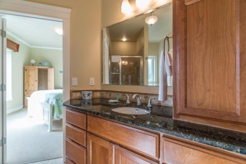 Windward at the Regatta - image 7