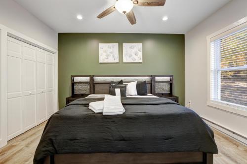 New Bear's Den Retreat New Bear's Den Retreat