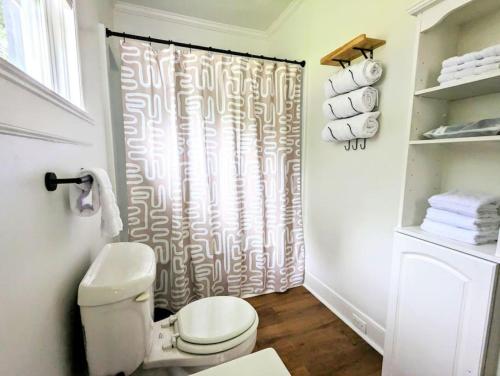 HillTop Hideaway - 4min from downtown