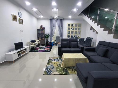 Felles stue/TV-område, ASSA Homestay in Pandak Beach