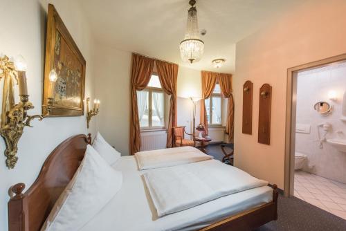 1 queen bed