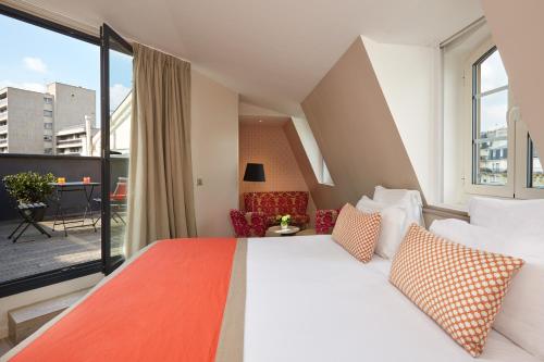 Hotel Vic Eiffel – Paris, TX