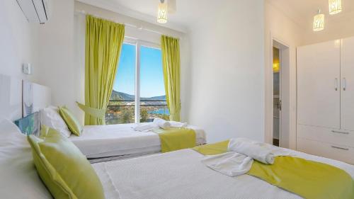 Three-Bedroom Apartment image 10