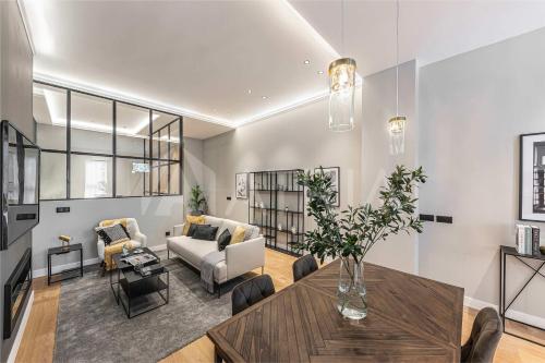 Designer Apartment 3, Madryt