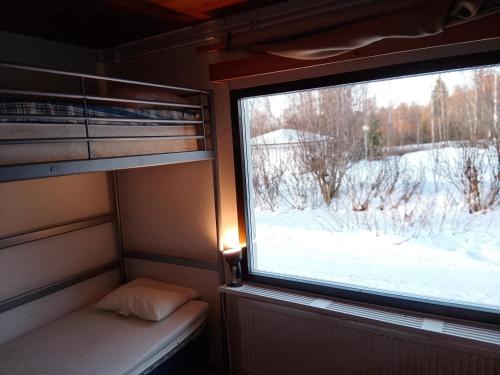 1 bunk bed