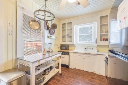 Konyha, Cajun Stays - The Festival Room in Lafayette Városközpont