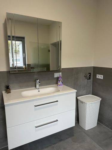 Moderne FerienWohnung NeuBau Merzig Moderne FerienWohnung NeuBau Merzig