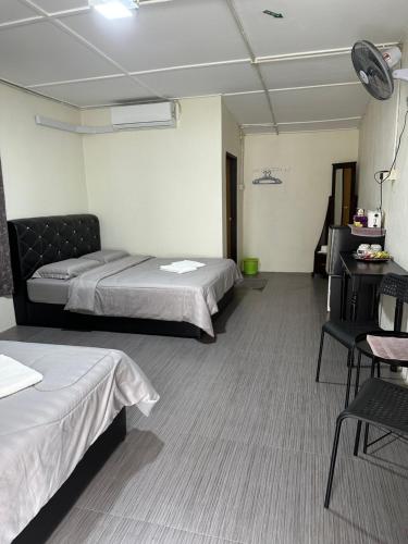 Julies Hostel Taman Negara