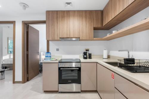 LUX 2BR in Missoni Tower - 5 mins to Burj Khalifa, Dubai (photo 8)