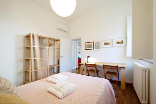 Two-Bedroom Superior Apartment image 8
