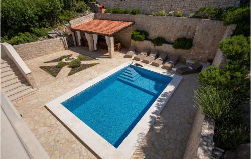 Swimmingpool, Six-Bedroom Holiday Home In Klek in Klek