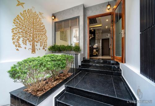 Laam Boutique Hotel - 출입구