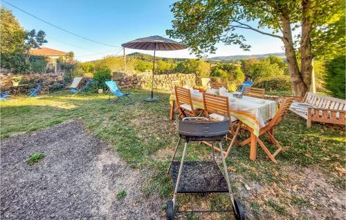 4 Bedroom Beautiful Home In Lantriac gîte à louer Le Mont