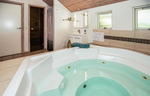 Bathroom, Stunning Home In Væggerløse With Sauna in Idestrup