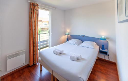 Amazing Apartment In Cassen With Swimming Pool in Cassen