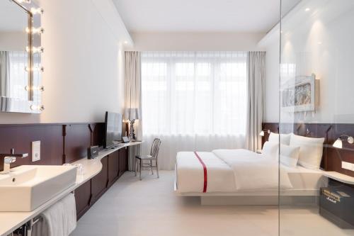 Ruby Leni Hotel Dusseldorf - image 11