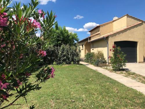 المنظر الخارجي, Gîte les Alouettes (Gite les Alouettes) in Uzes