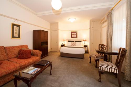 Cobb & Co Court Boutique Hotel in Mudgee